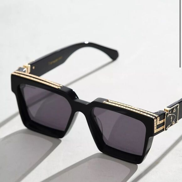 Transparent Free People Devon Sunglasses in Midnight Blue main image 7
